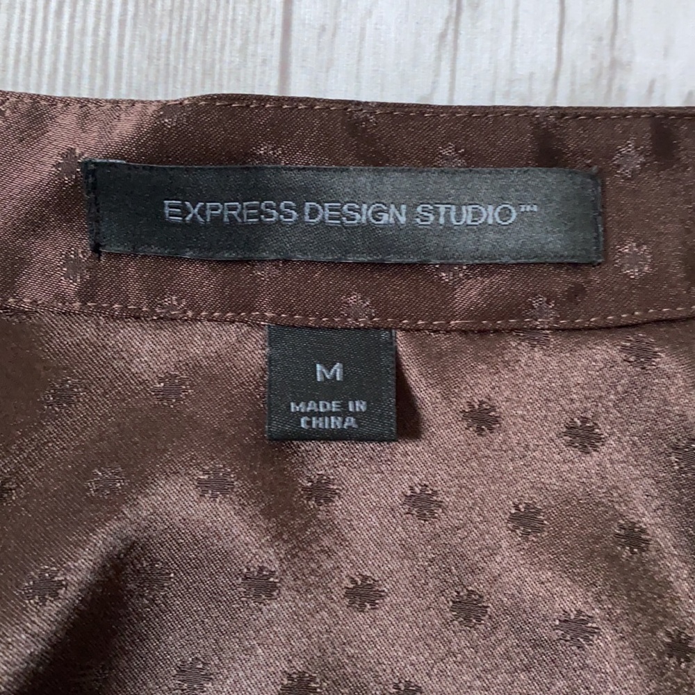 Express Design studio brown wrap blouse. Size M - Picture 3 of 5